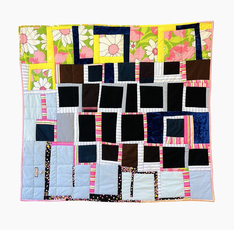 Quilt by quilter and workshop tutor Sherri Lynn Wood florals and blue.