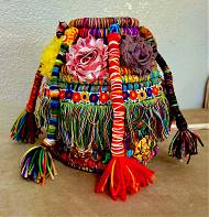 Artwork byVicky Assegued, tutor at Atelier Clos Mirabel, textile and threads.