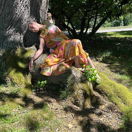 Creative Retreat with tutor Chloe Briggs and model Loi Choi 
